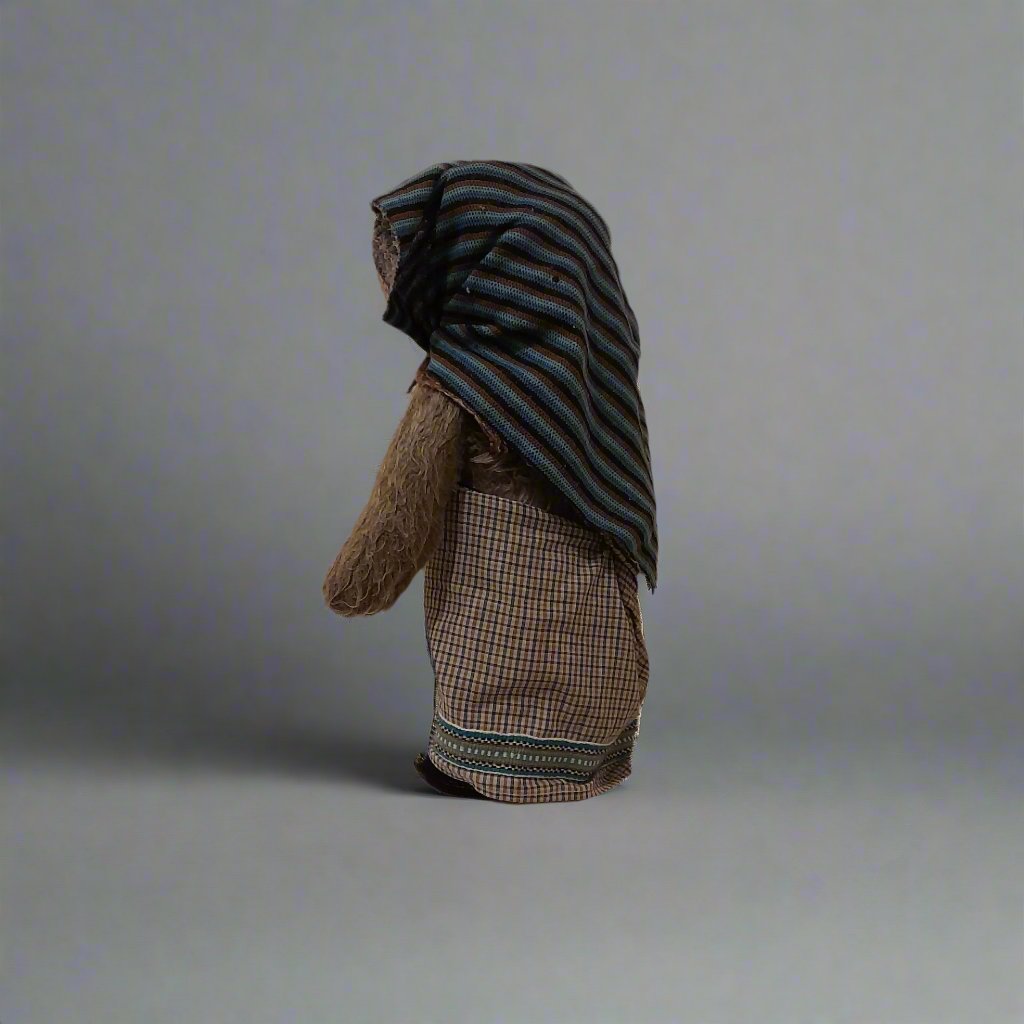 Rare Original Gabrielle Designs 1970's Aunt Lucy Paddington Bear with Peruvian Coins